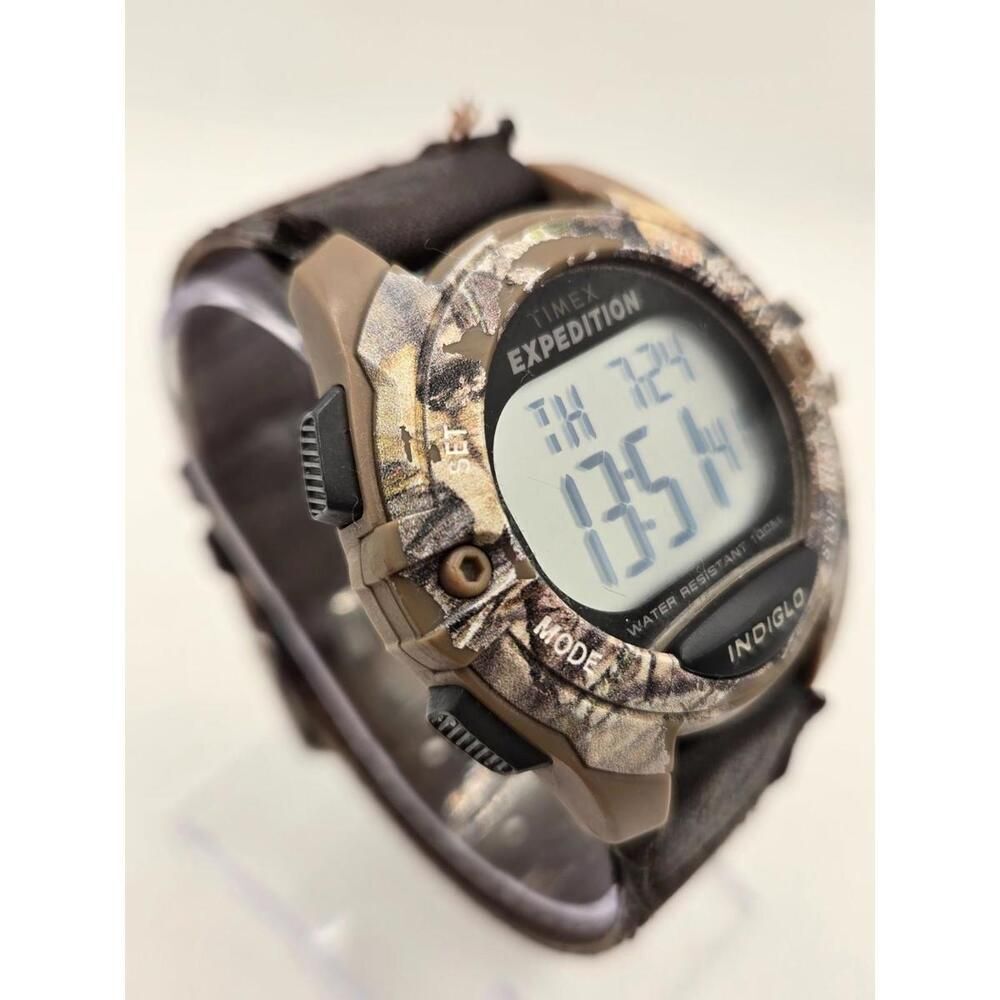 Timex x Mossy Oak Expedition Break-Up Country Camo Watch - Picture 3 of 7